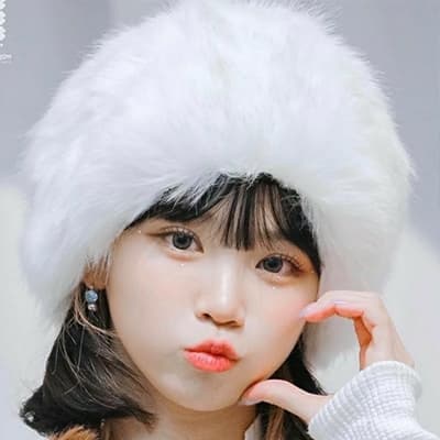 채원 (LE SSERAFIM)